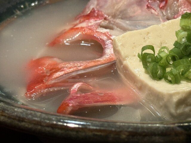 슌사이도코로 비이도로 이자카야, 오키나와 요리, 창작 요리 — 오키나와 맛집